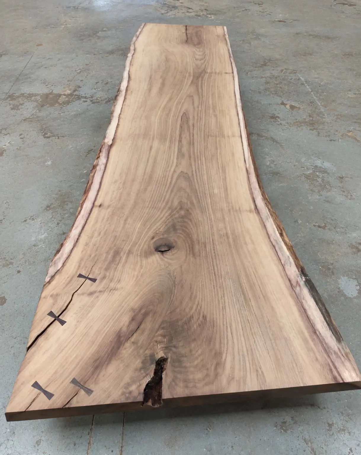 Tapa de mesa en iroko